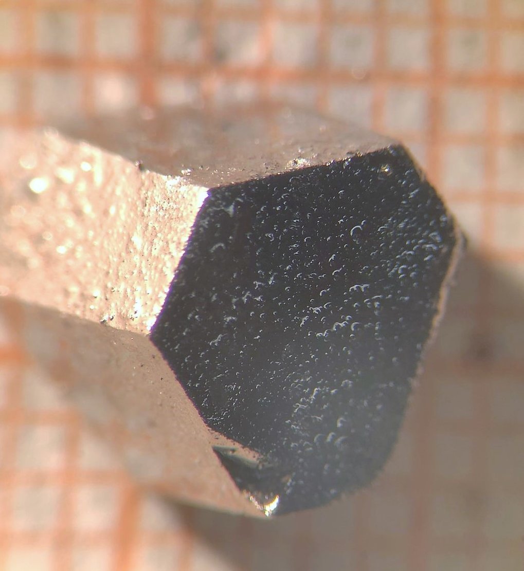 Advanced synthesis and characterization of Hg-based materials